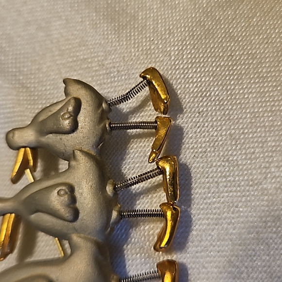 Adorable Vintage Hallmark HMK. CDS. Three Geese Ducks Family Pin, Springing Legs - Picture 2 of 4